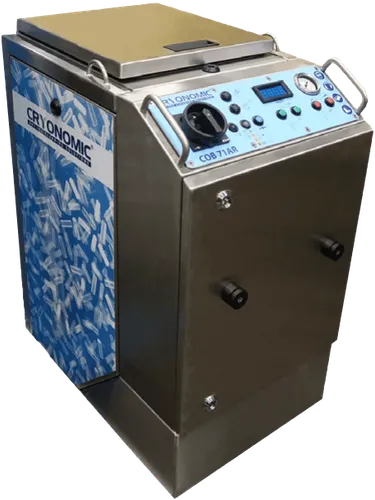 CRYONOMIC® COB71AR – Automatisiertes Strahlgerät mit Robotersteuerung